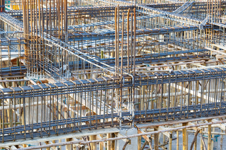 工廠與房屋建筑工程 相似素材中的建筑美學(xué)與實用價值